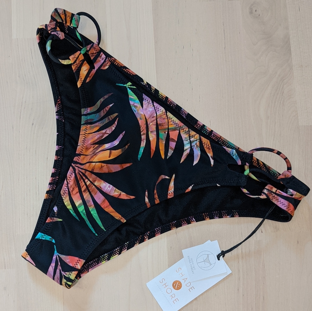 Extra Cheeky Bikini Bottoms - NWT